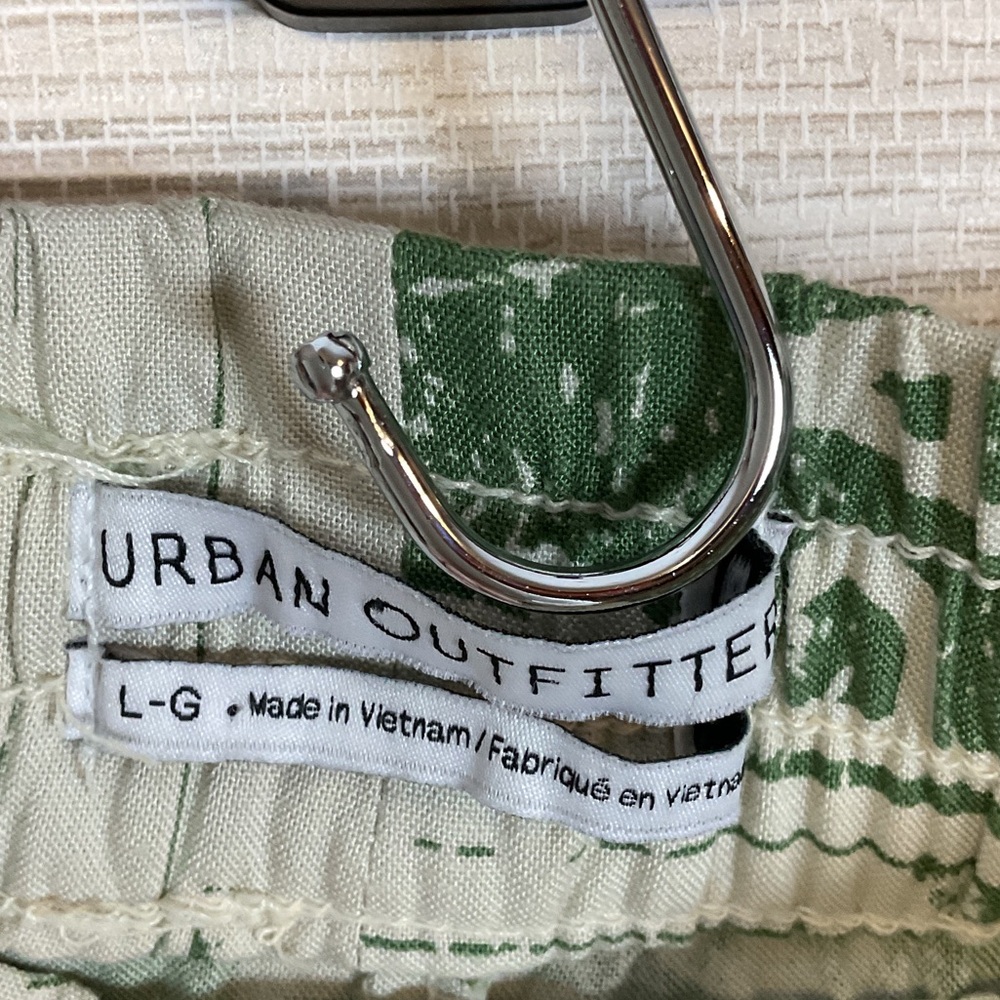 Urban Outfitters Wide Leg Printed Green Cream Beach Pants Large Flowy - Picture 5 of 11
